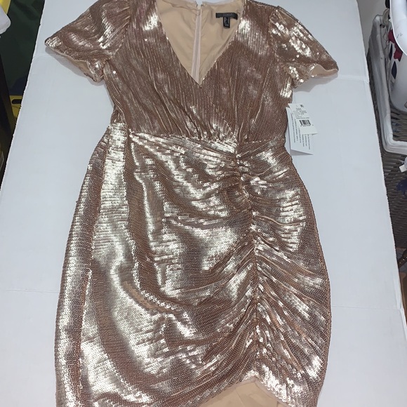 Aidan Mattox | Glitter V Neck Gold Sequin Dress - Picture 3 of 11